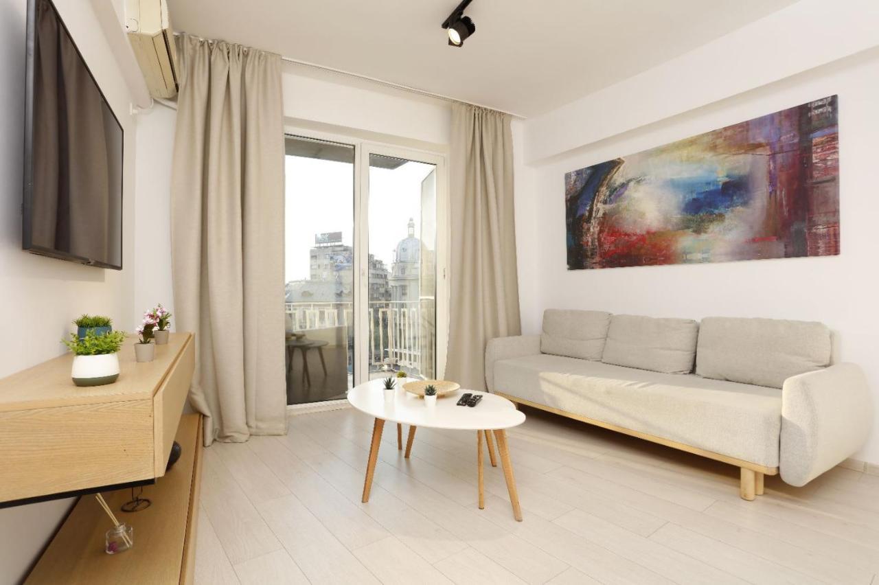 2 Bedroom Apartment With Amazing View In City Center บูคาเรสต์ ภายนอก รูปภาพ